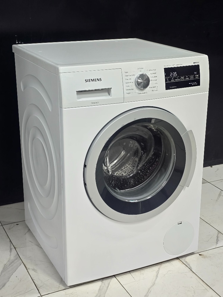 SIEMENS iQ500 9 KG 1200 DEVİR ÇAMAŞIR MAKİNESİ