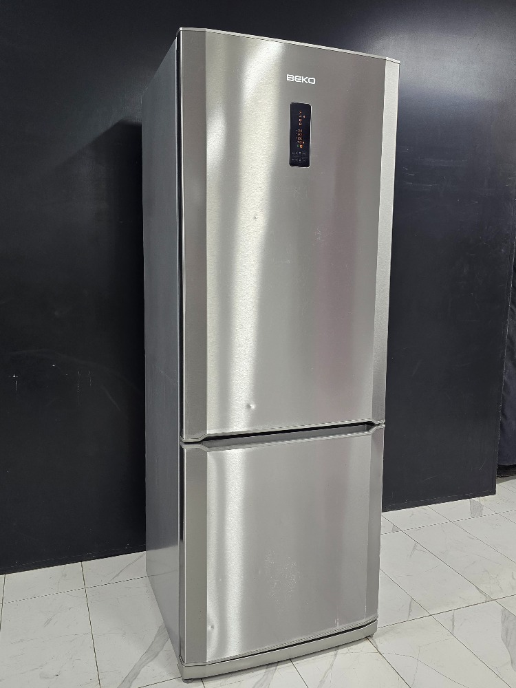 SIFIRLANMIŞ BEKO 475 LT INOX KOMBİ TİPİ NOFROST BUZDOLABI