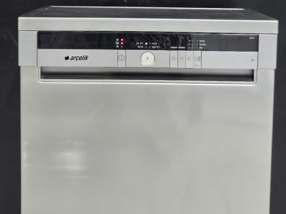 SIFIRLANMIŞ ARÇELİK PYANO SERİ GRİ 4 PROGRAMLI BULAŞIK MAKİNESİ