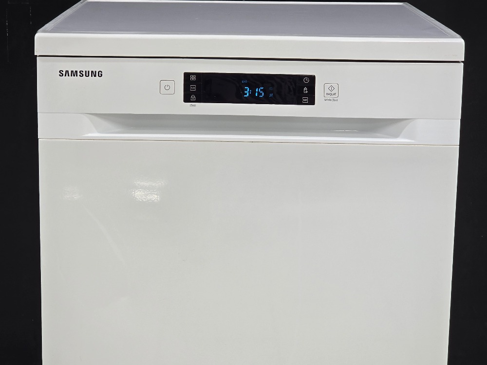 SIFIRLANMIŞ SAMSUNG 5 PROGRAMLI BULAŞIK MAKİNESİ