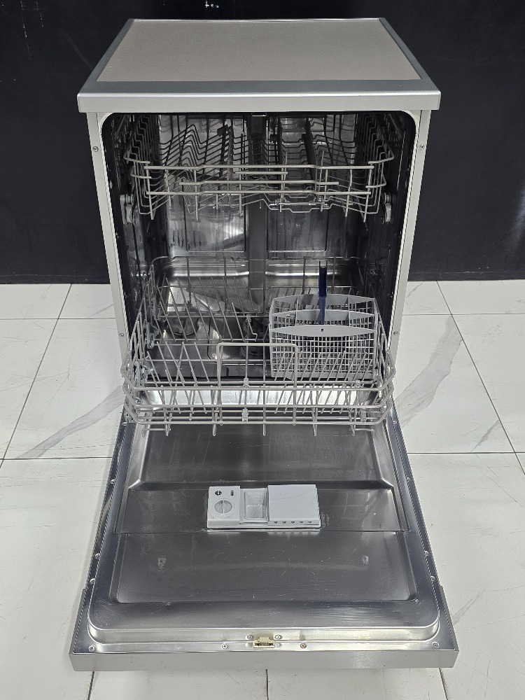 SAMSUNG DW60M4010FS 4 PROGRAMLI GRİ BULAŞIK MAKİNESİ