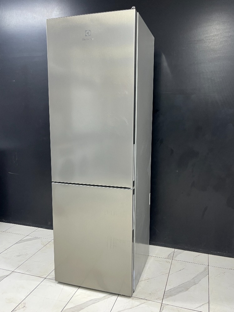 2. EL ELEKTROLUX A+ INOX 330 LT KOMBİ TİPİ NOFROST BUZDOLABI