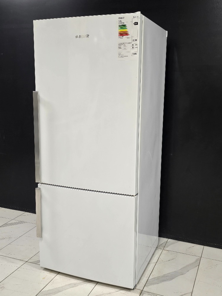 SIFIRLANMIŞ ARÇELİK 480 LT KOMBİ TİPİ NOFROST BUZDOLABI