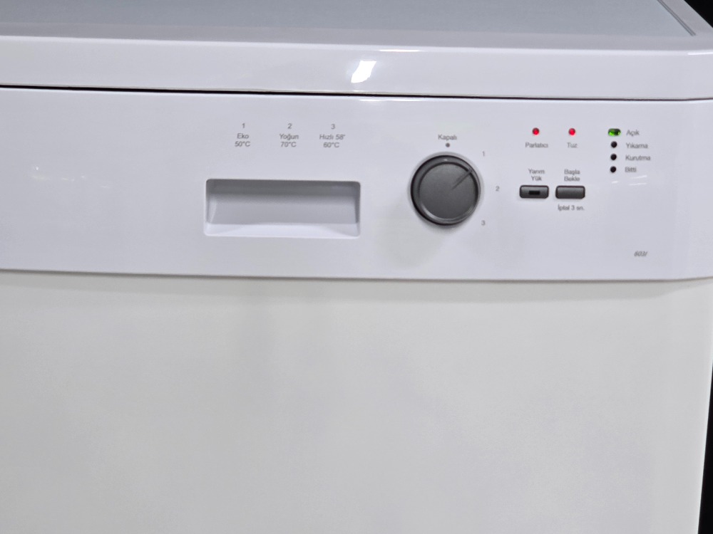 SIFIRLANMIŞ ARÇELİK 3 PROGRAMLI BULAŞIK MAKİNESİ