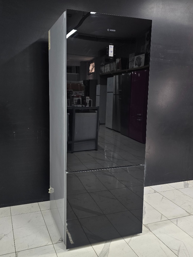 SIFIRLANMIŞ BOSCH SİYAH CAM YÜZEY 505 LT KOMBİ TİPİ NOFROST BUZDOLABI