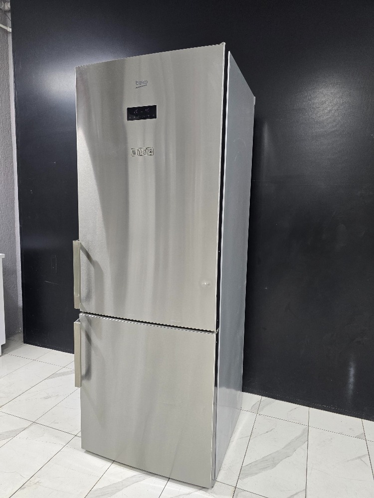 SIFIRLANMIŞ BEKO 520 LT  INOX KOMBİ TİPİ NOFROST BUZDOLABI