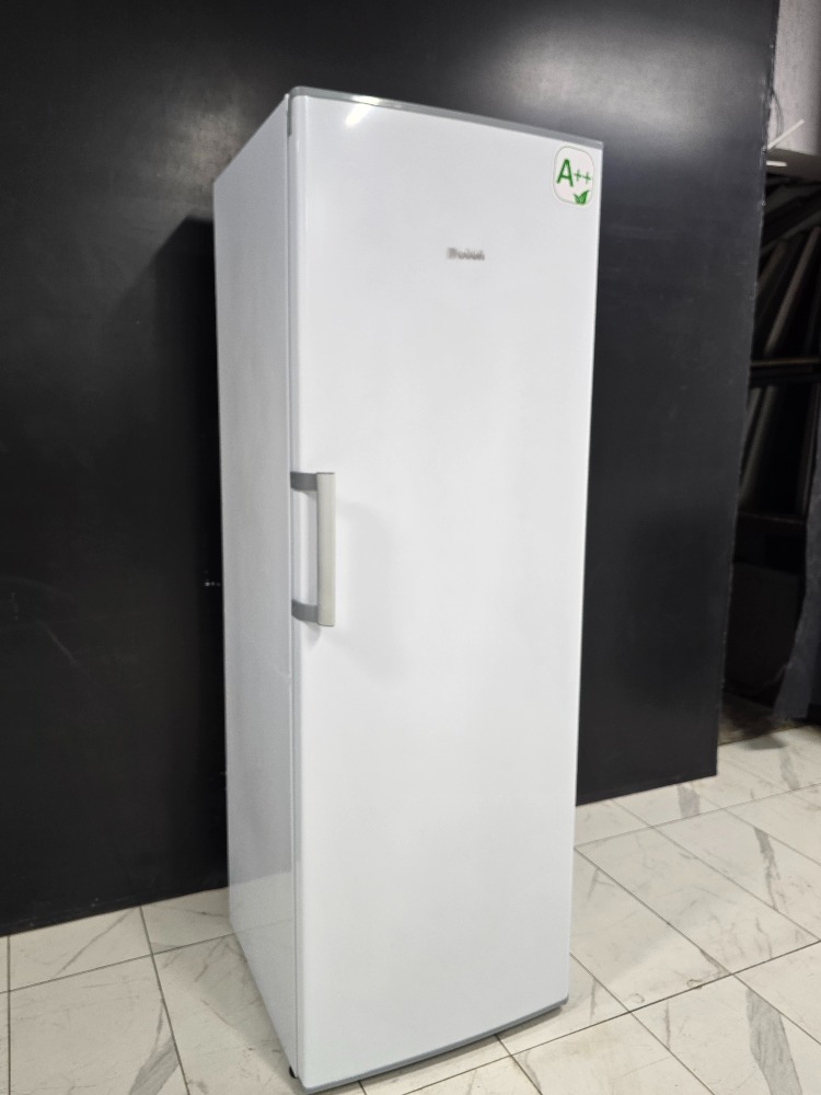 SIFIRLANMIŞ UĞUR 258 LT 7 BÖLMELİ DİKEY DERİN DONDURUCU