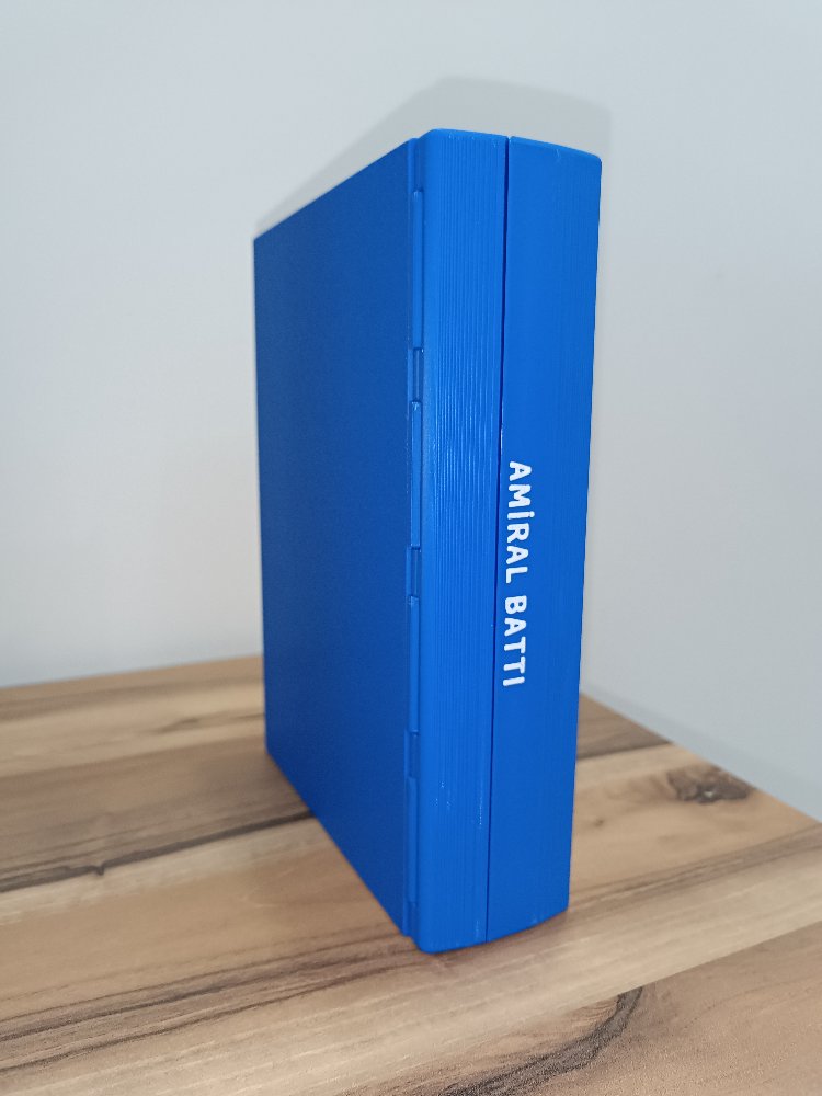 Kitap formunda Amiral battı