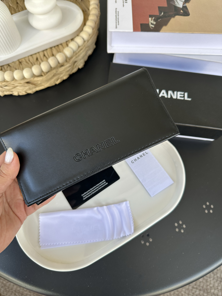 Chanel Orjinal Kılıf ve Aksesuarları