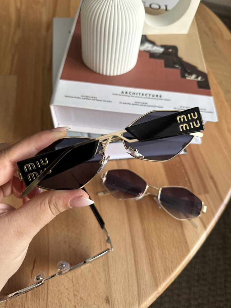 Miu Miu Gold Yeni Sezon Gözlük M01S31TF