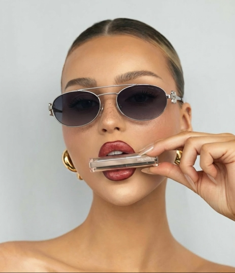 Miu Miu Slim Yeni Sezon Gözlük M01S33TF