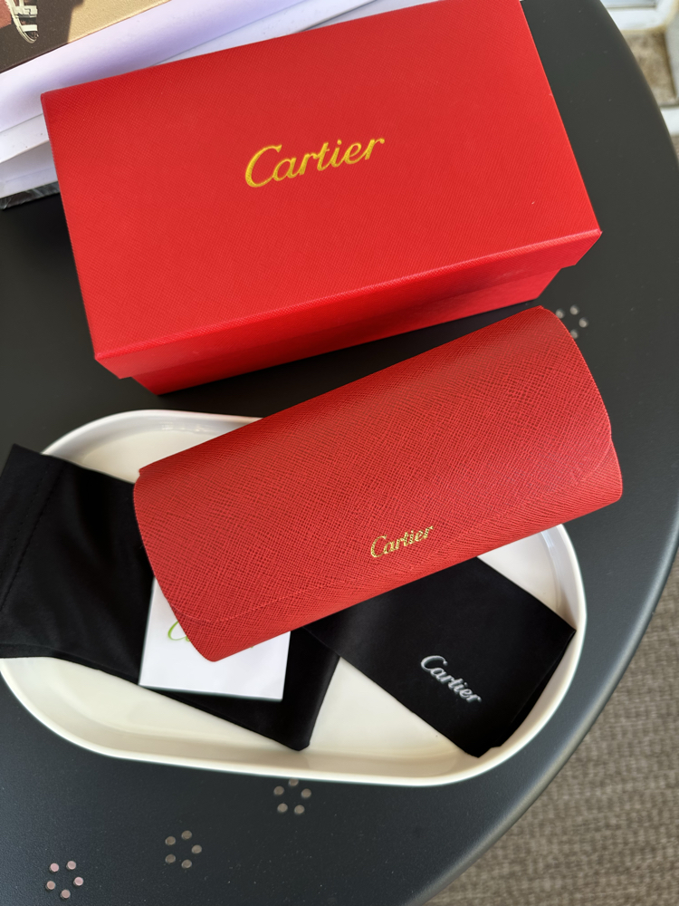 Cartier Orjinal Kılıf ve Aksesuarları