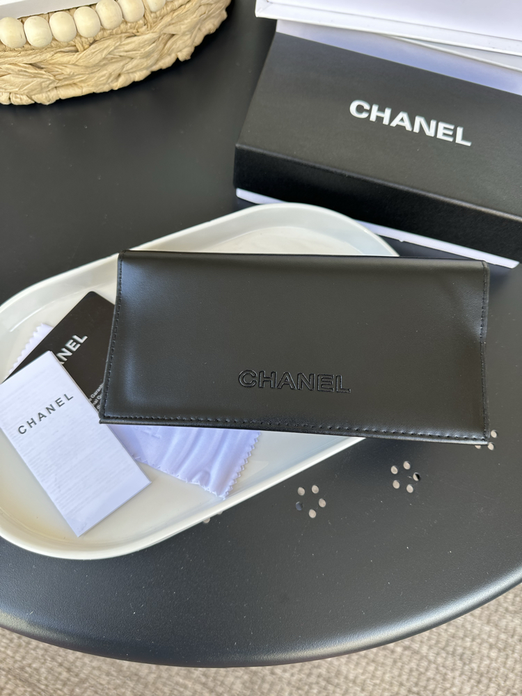 Chanel Orjinal Kılıf ve Aksesuarları
