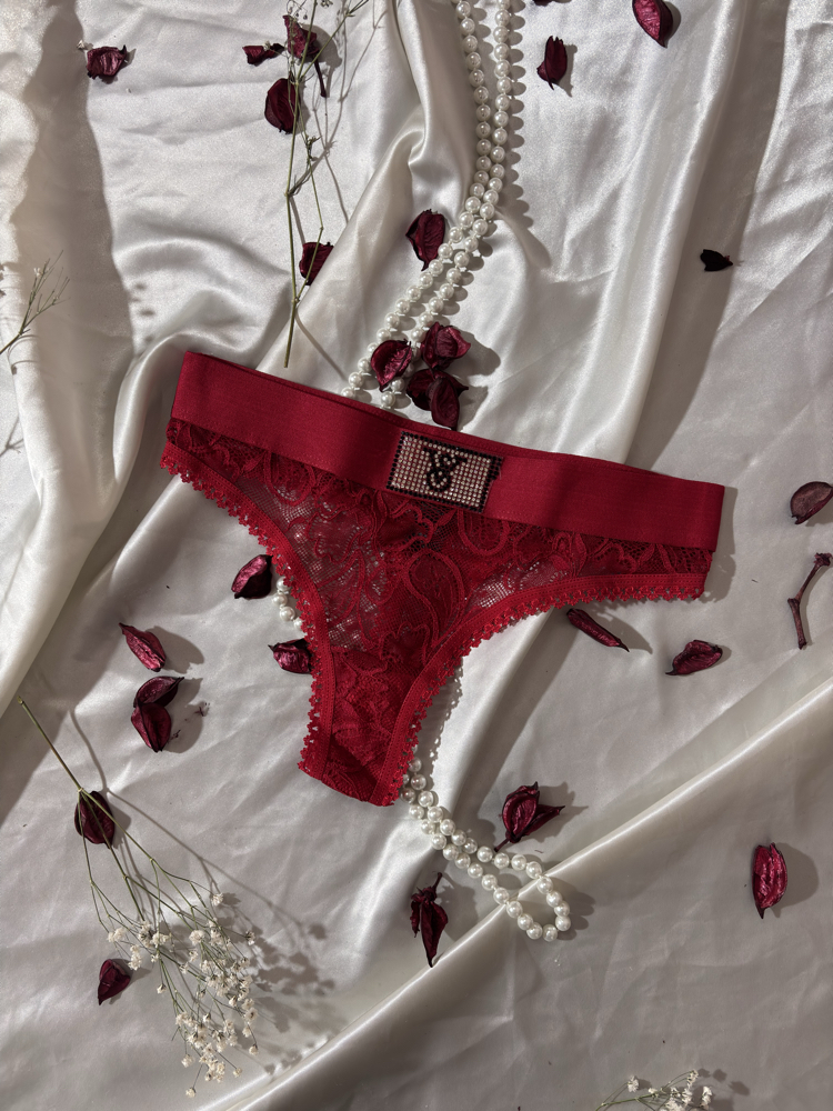 Victoria’s secret dantelli taş detaylı tanga