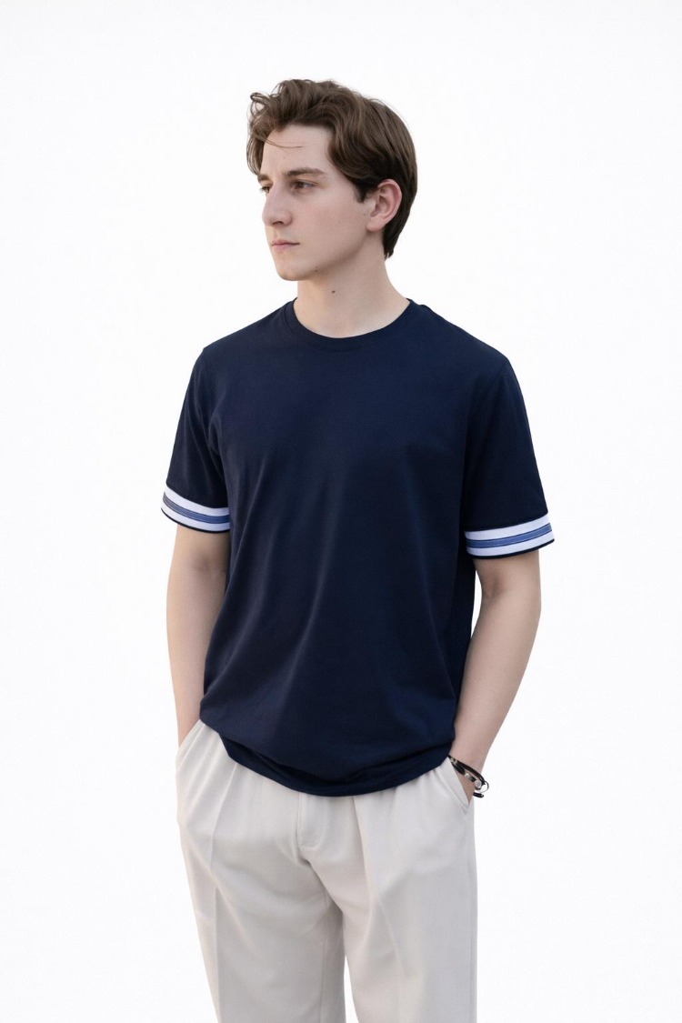 Erkek Lacivert Kol Desenli T-Shirt