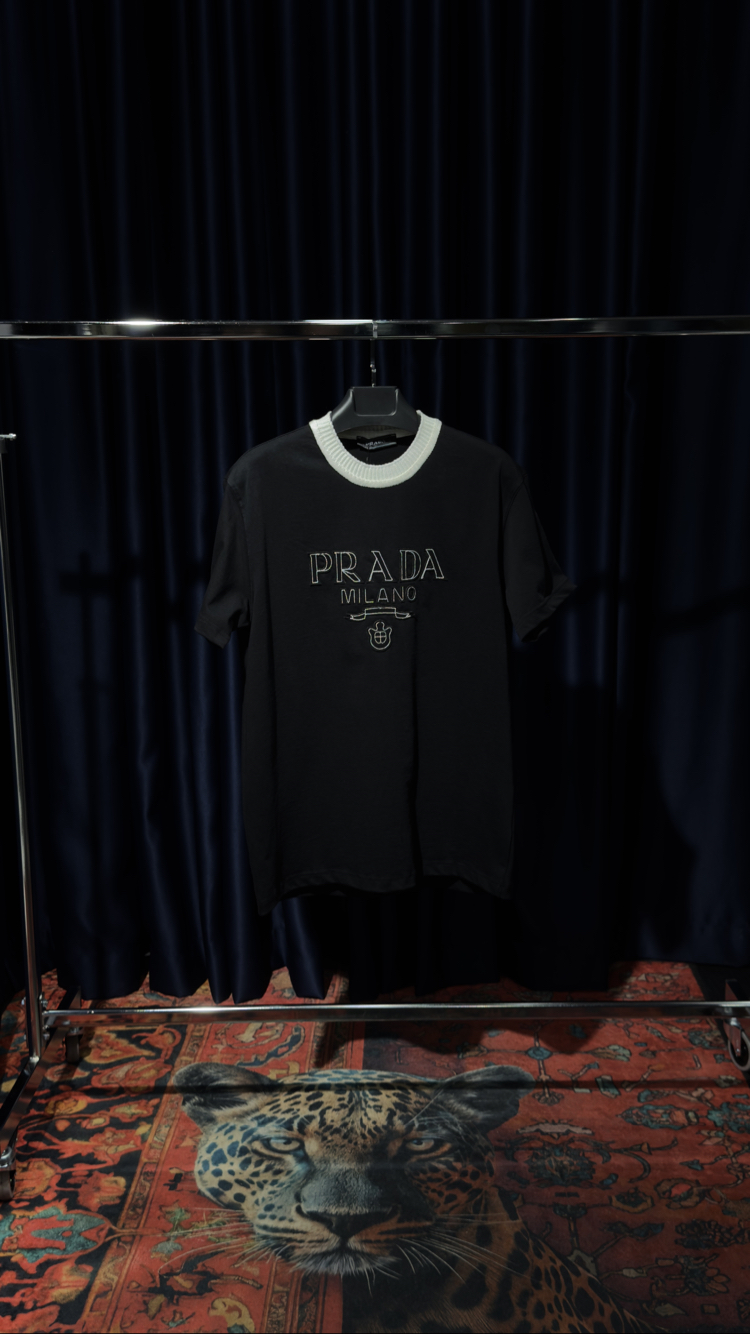 Prada tişört