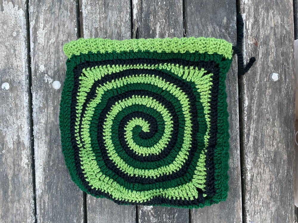 poison ivy spiral balaclava