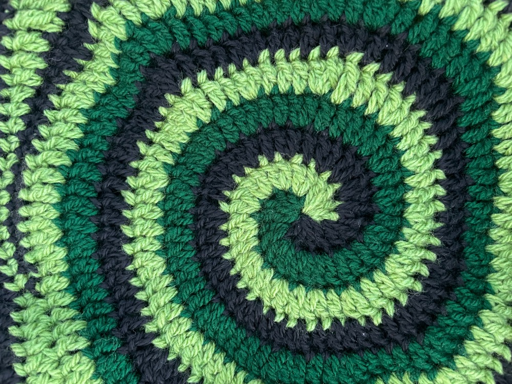 poison ivy spiral balaclava