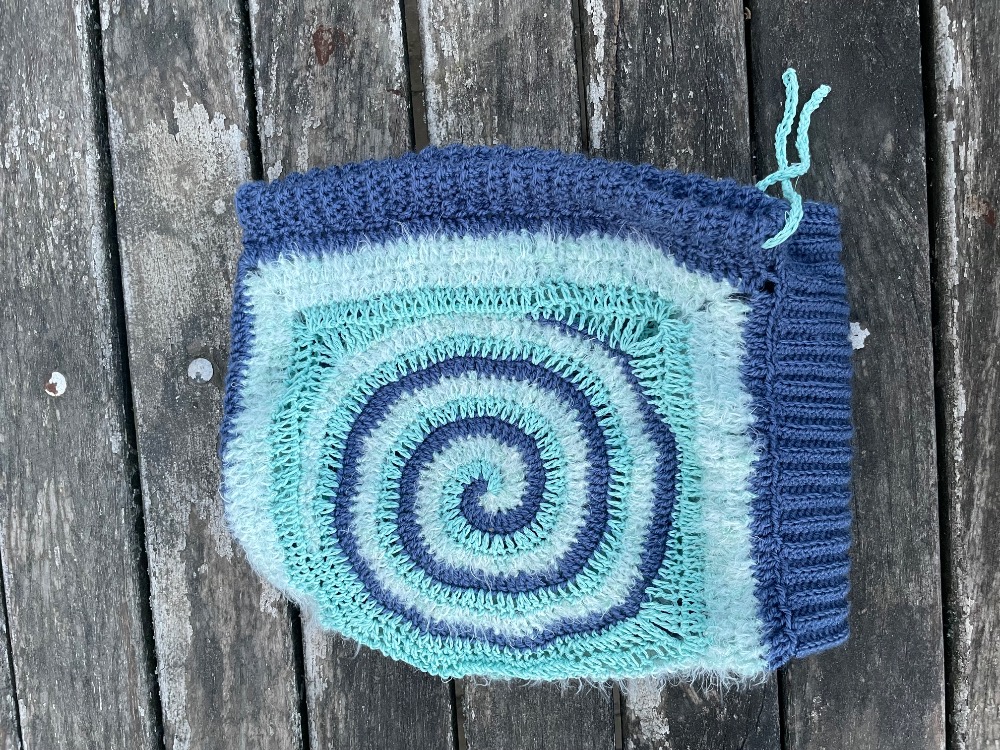 cloud spiral balaclava