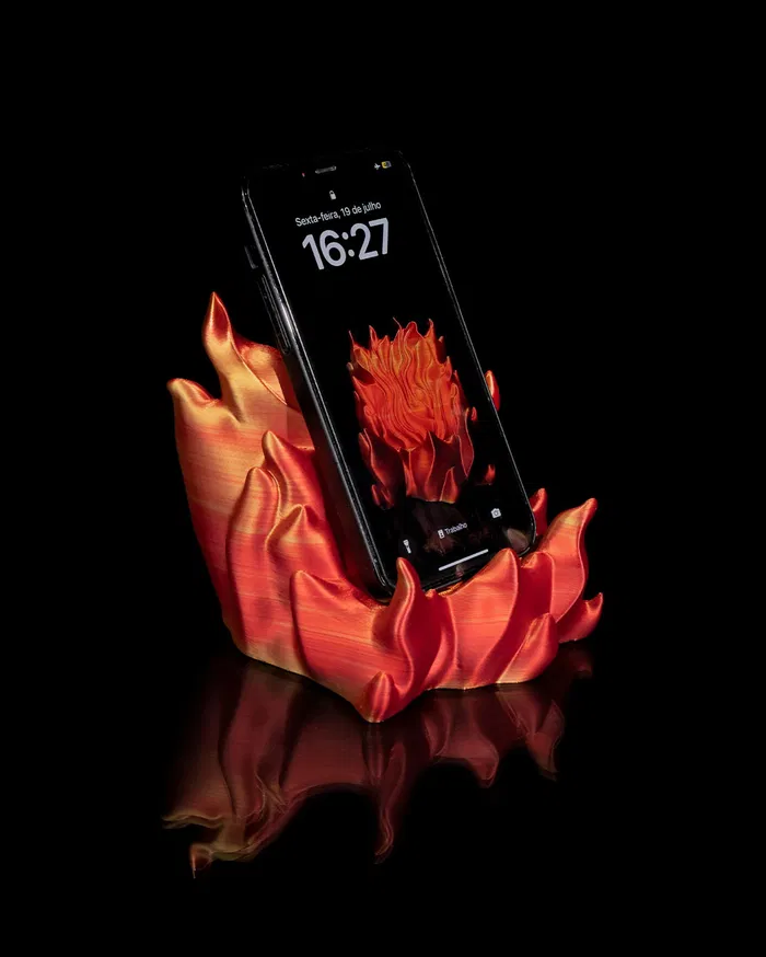 Alev Telefon Tutucu