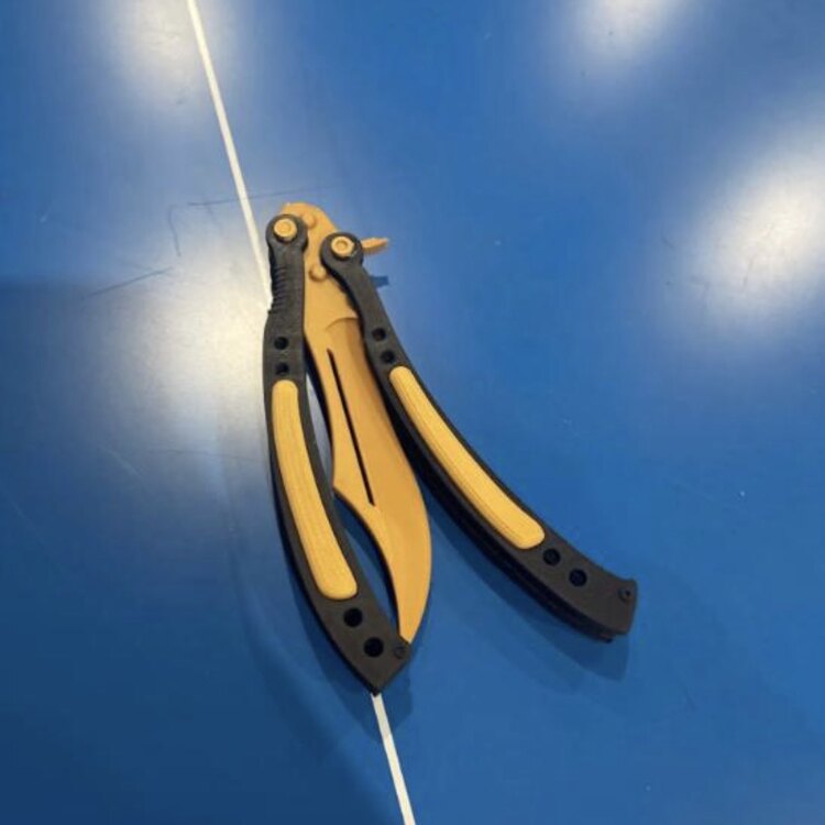 Kelebek Bıçak Figürü