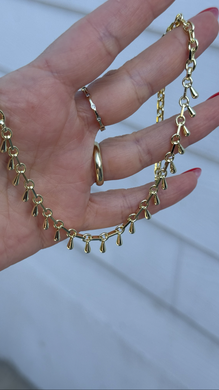 Altın Kaplama Damla Sallantılı Choker Kolye 