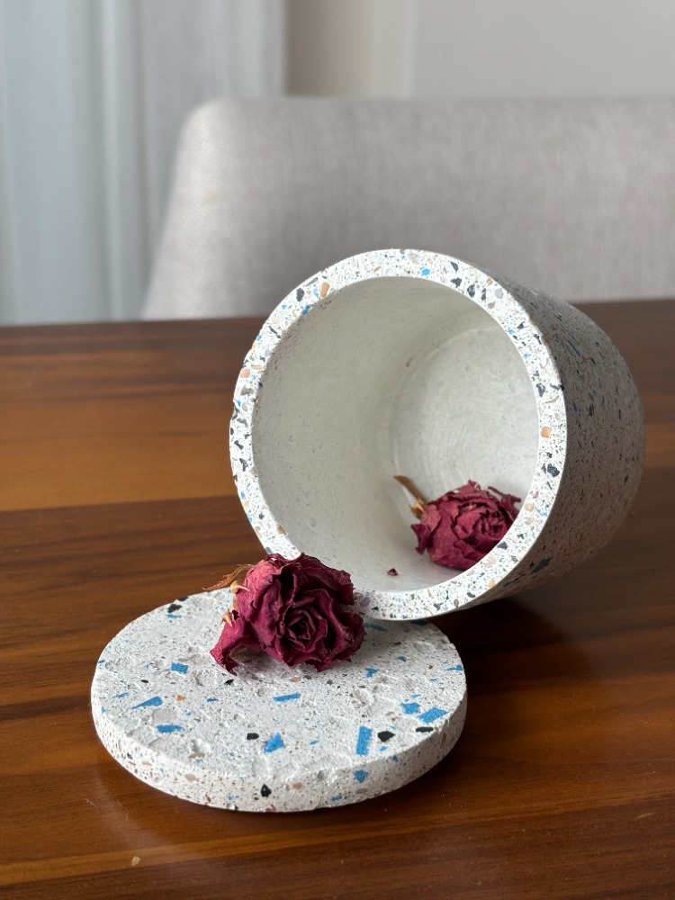 Mavi Taşlı Terrazzo Kavanoz
