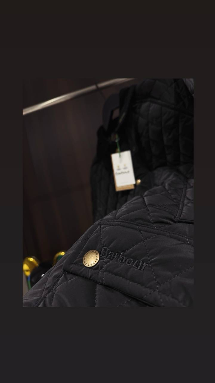 Barbour Siyah Kapitone Mont