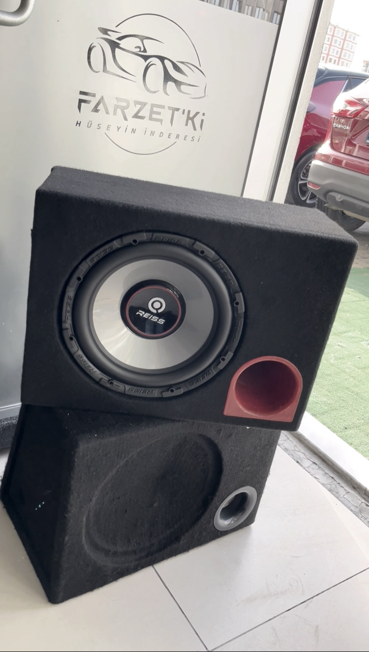 Reıss bass