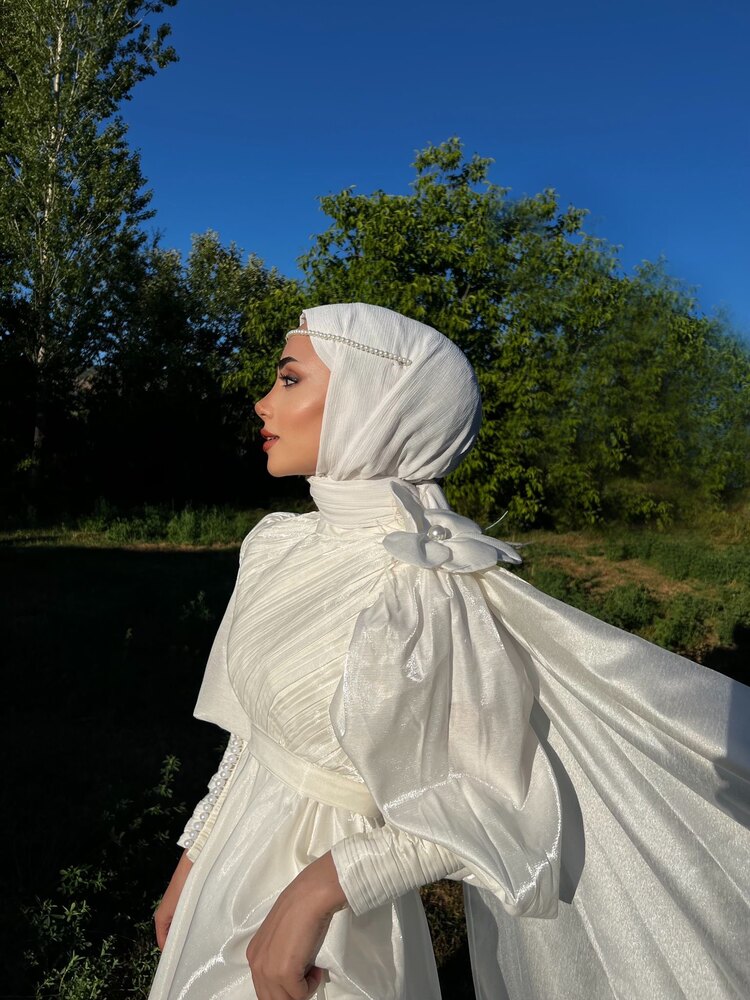 white dress