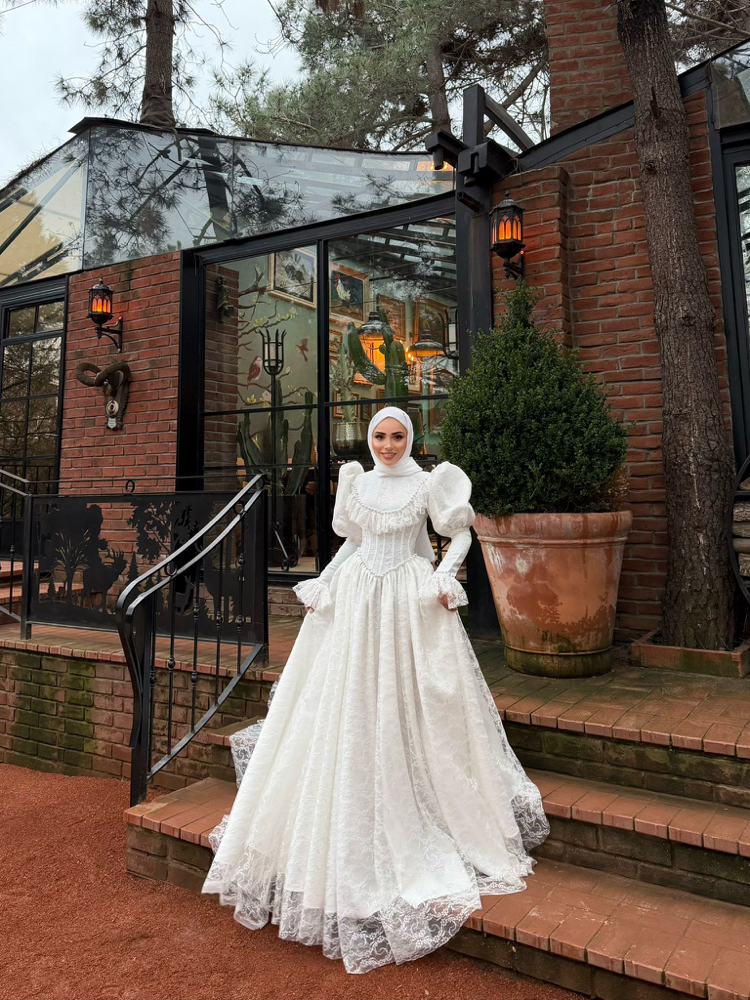 İnci nikah elbisesi ve gelinlik
