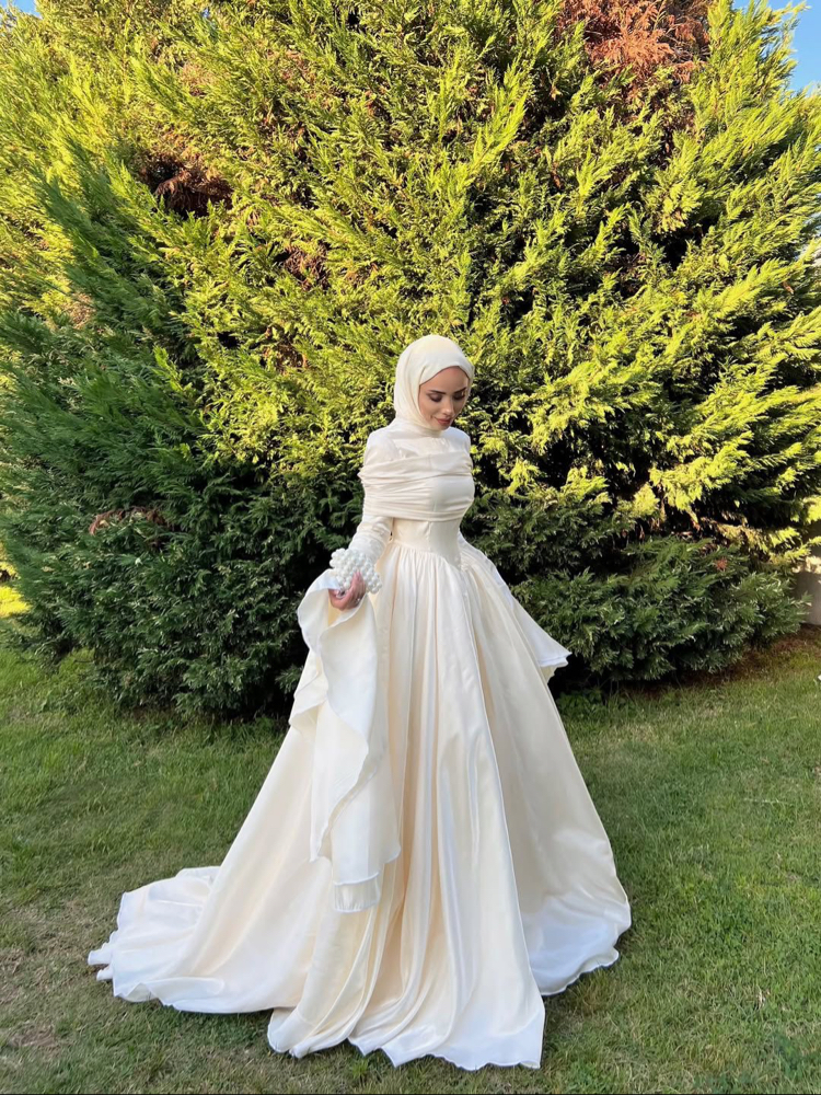 Yani saya model