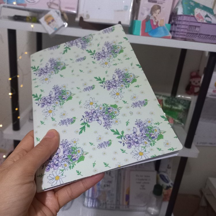 Büyülü Mor Çiçekli Defter