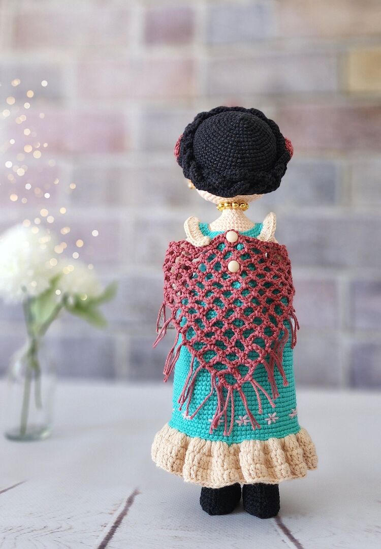 FRIDA DOLL