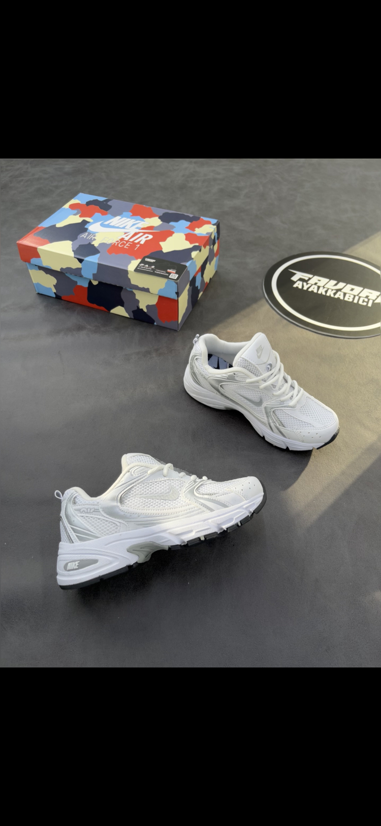 Nike 530