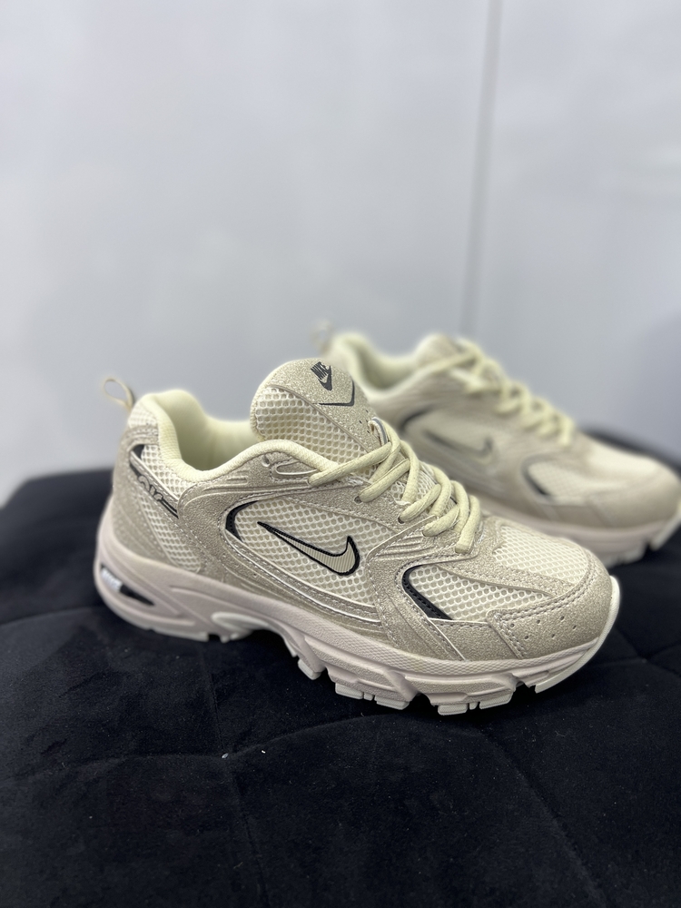 Nike 530
