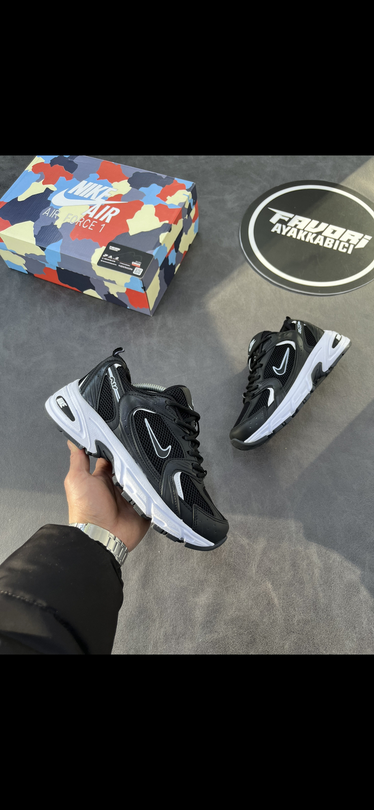 Nike 530