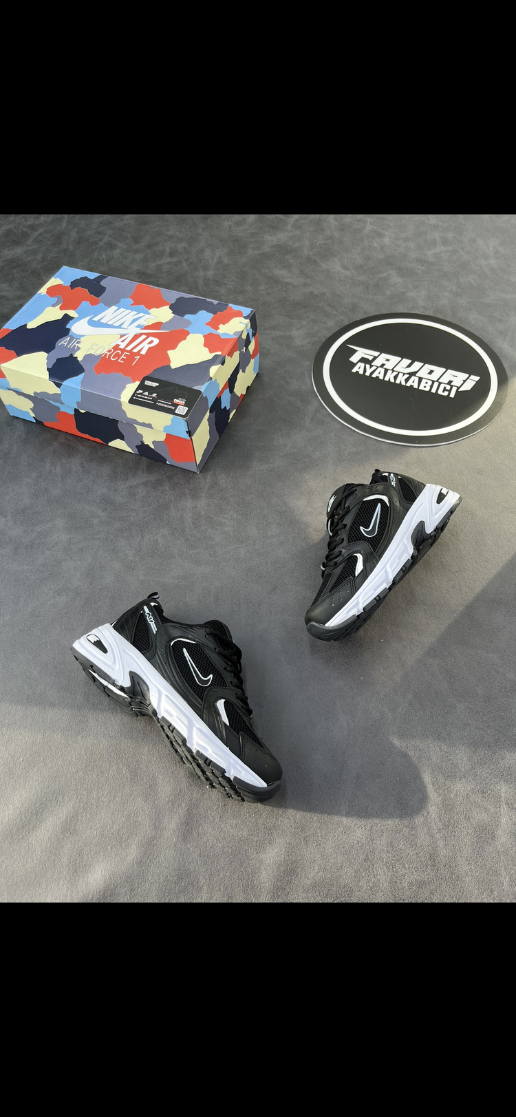 Nike 530