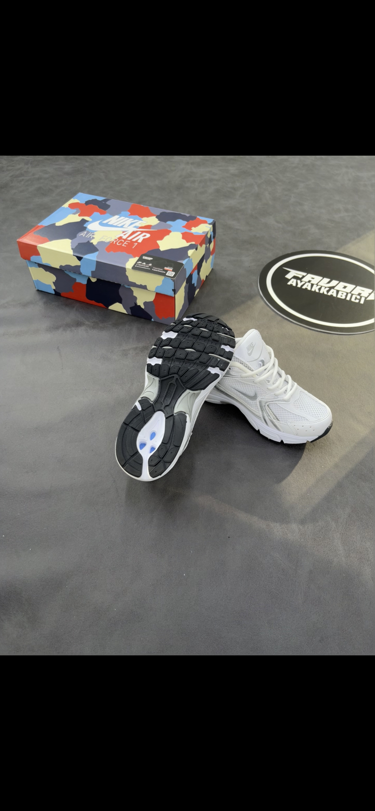Nike 530