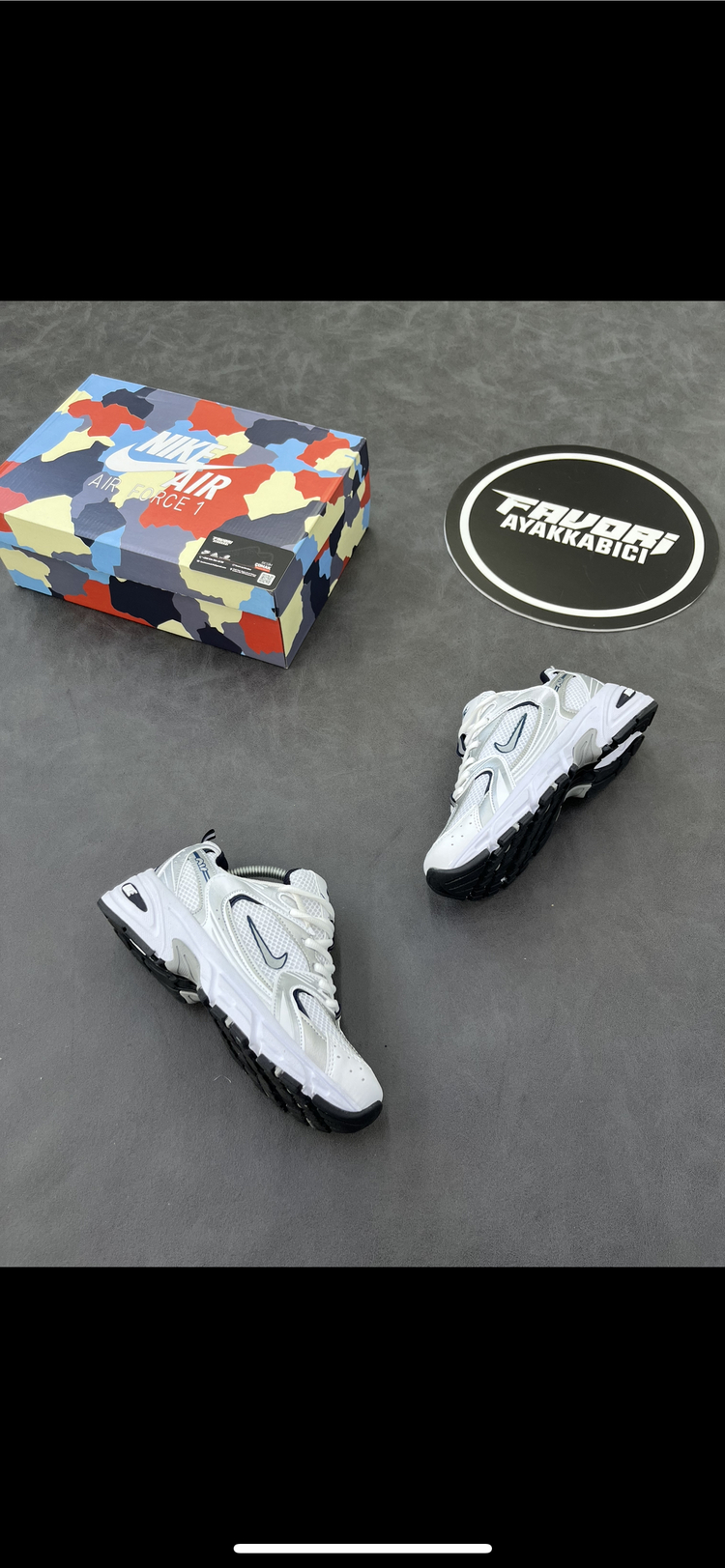 Nike 530
