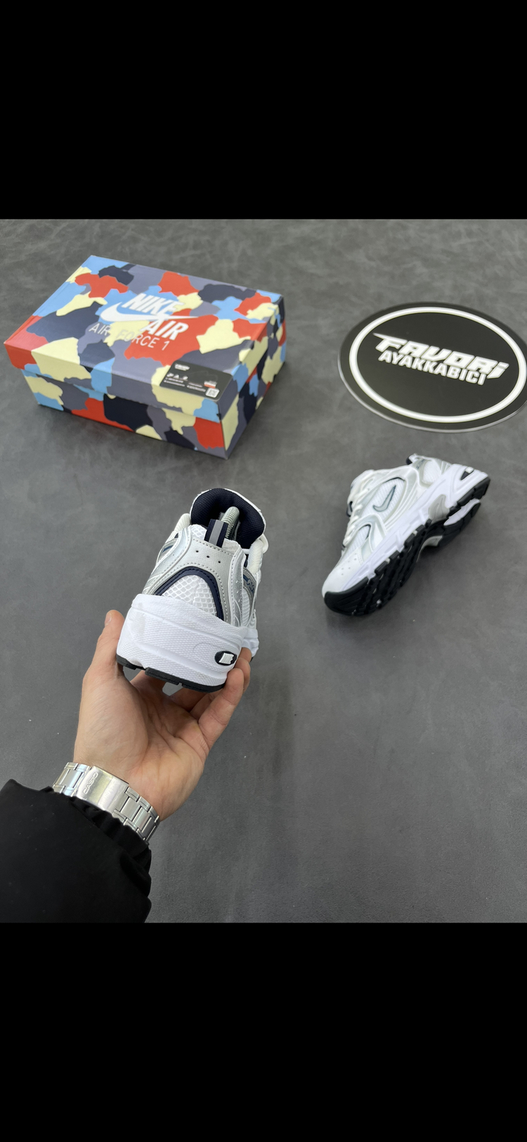 Nike 530
