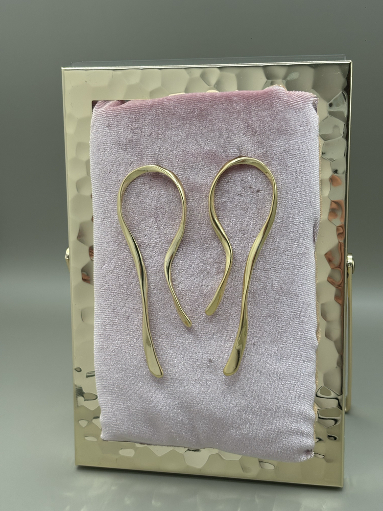 Kadın Kararmaz Çelik Organik Form Minimal Gold Küpe