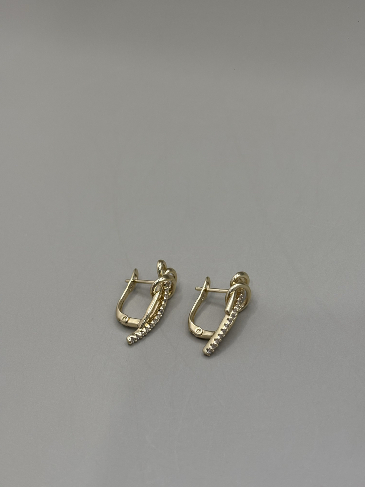 Kadın Kararmaz Çelik Zirkon Taş Detaylı Gold Küpe