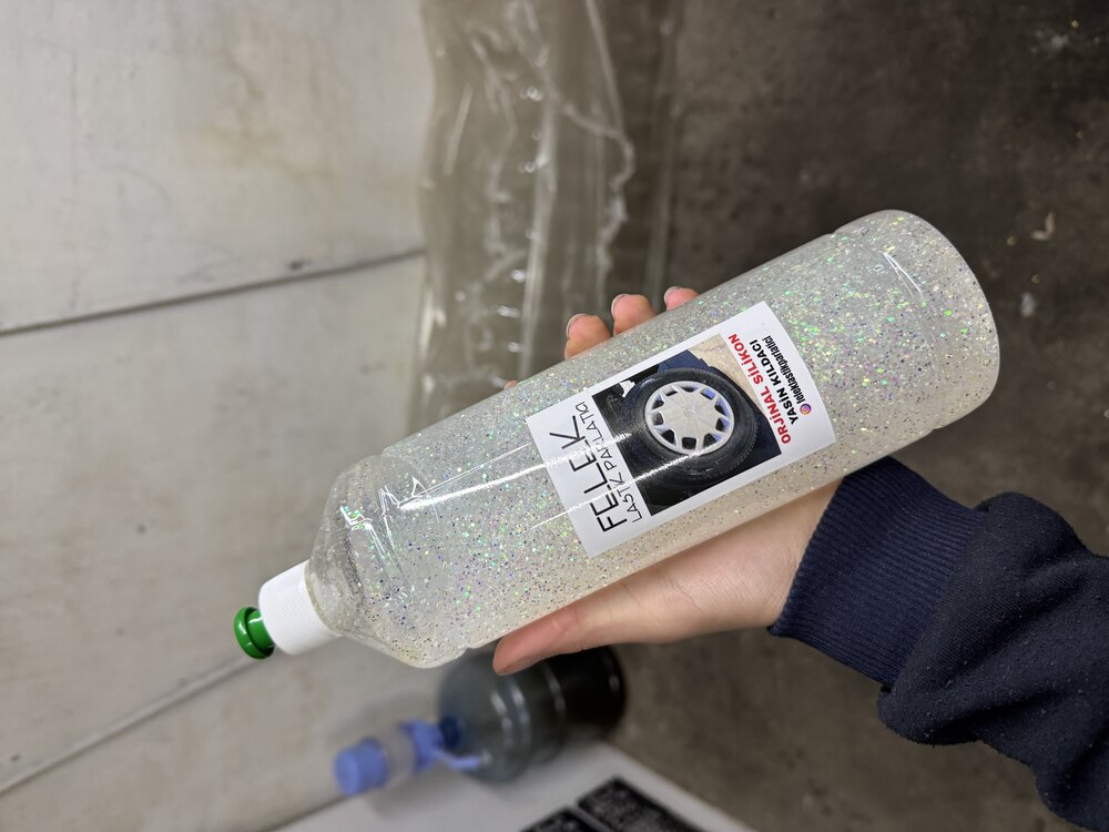 1 KG ÖZEL SİMLİ LASTİK PARLATICI