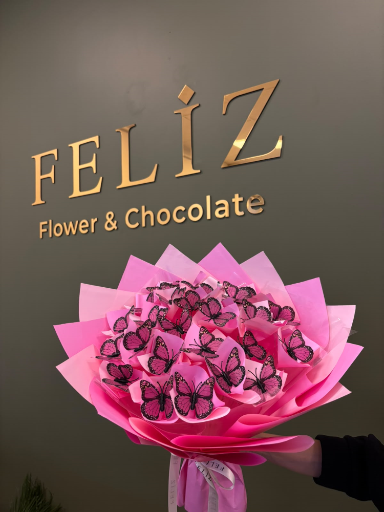 Feliz Flower Studio Pembe Premium Kelebek Buketi – Özel Tasarım Hediye