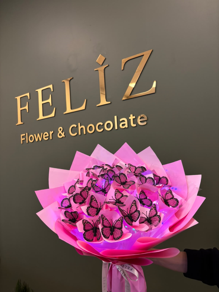 Feliz Flower Studio Pembe Premium Kelebek Buketi – Özel Tasarım Hediye