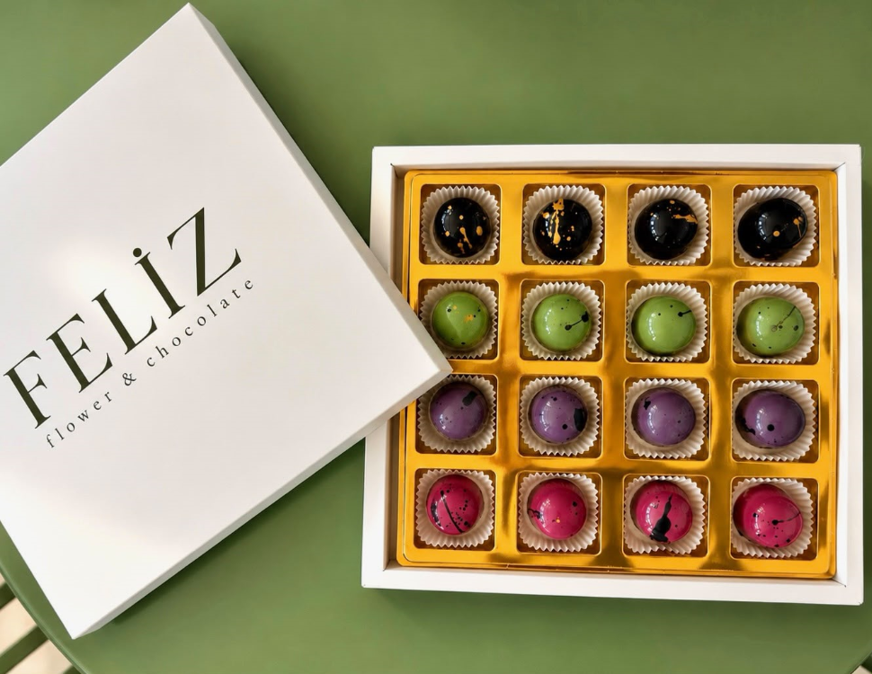 Feliz Flower Studio 16’lı Karışık Dolgulu Belçika Çikolatası