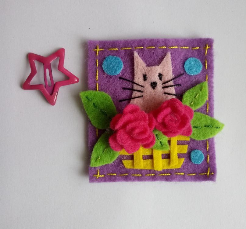Keçe Kedi ve Çiçek Figürlü Buzdolabı Magnet
