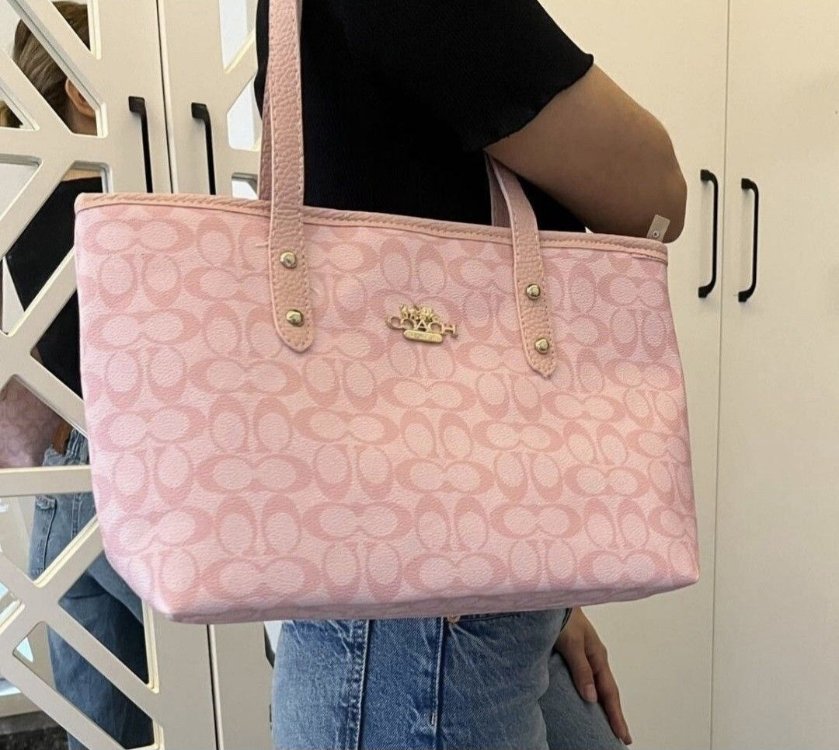 Coach Pembe Big Tote Shoulder Bag