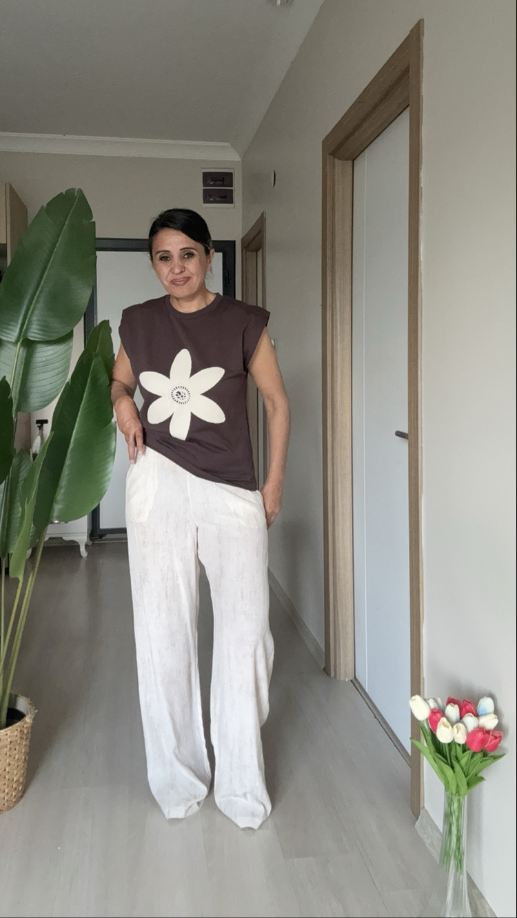Papatya Motifli Tshirt